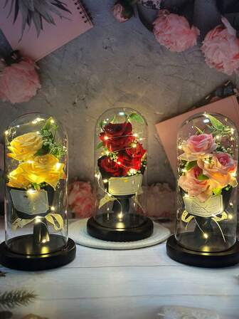 วันแม่, วันวาเลนไทน์, ของขวัญรับปริญญา, ช่อดอกกุหลาบแดงประดิษฐ์ 3 ชิ้น พร้อมฝาครอบแก้ว, ของตกแต่งห้องเรืองแสง, ของขวัญวันครูสำหรับผู้หญิง, ของขวัญคริสต์มาสสำหรับแม่, แฟน/ภรรยา, ของประดับตกแต่งสำหรับขอแต่งงาน