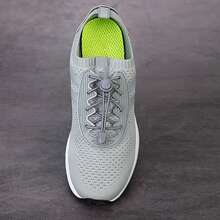 1 对纯色松紧带鞋带，3 毫米橡胶鞋带，无系带设计