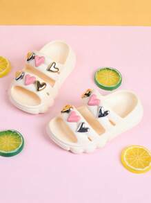 1 Pair Child/Toddler Girls' Triple Color Heart Decorative Non-Slip Breathable Sandals, Outdoor Slip-On Casual Beach Shoes For Summer