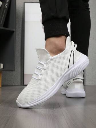 Men's Fashionable Lightweight Casual Breathable Mesh Versatile Athletic Sneakers