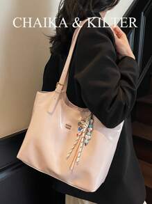 1 pièce Sac d'épaule mode en matériau PU de couleur unie, sac vintage casual avec fermeture éclair à pression, grand sac fourre-tout capacité adaptée pour le voyage, le shopping, les sorties, cadeau pour femme, convient aux adolescentes, étudiantes, débutantes et femmes de bureau, idéal pour le bureau, les études, le travail, les déplacements, l'extérieur, les voyages et les sorties (vendu avec pendentif)