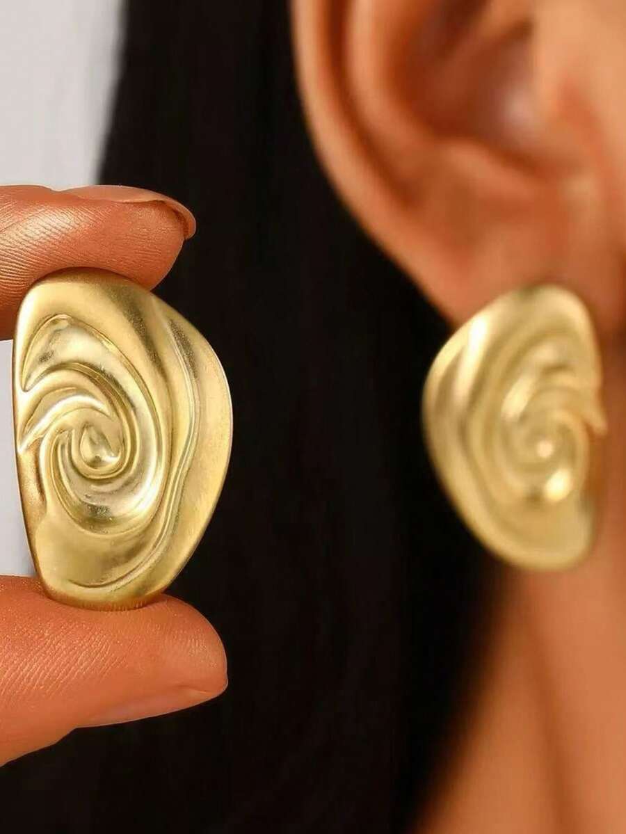 Minimalist Stainless Steel Asymmetrical Round Stud Earrings, Fashionable And Elegant For Women - Yellow Gold - View 1