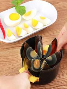 1 Stück Eierschneider für hartgekochte Eier, 3-in-1 Eierschneider, Erdbeerschneider, Traubenschneider, Bananenschneider, Gemüseschneider, Obstschneider, Lebensmittelschneider, Küchenhelfer, Wurstschneider, Käseschneider, Kochutensilien, 3 Schneidearten. Sehr geeignet für Obst und Gemüse, Salate, Sandwiches, Vorspeisen usw.