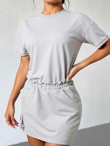 Conjunto Casual de 2 Piezas con Top de Manga Corta y Falda Unicolor con Bolsillo y Cordón - Gris - Ver 5