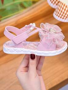 一双全新夏季蝴蝶结凉鞋，软底防滑，露趾沙滩拖鞋