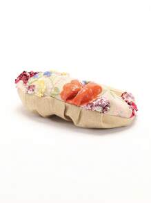 1 pieza Bolso de mano de mujer de diseño único con flores bordadas, volantes y detalles de malla y lentejuelas en contaste de colores, estilo verano/playa, con estampado floral enviado al azar