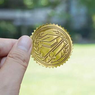 30 piezas de sellos dorados con forma de birrete de graduación, pegatinas con relieve de 2 pulgadas autoadhesivas para diplomas, etiquetas de logros resistentes al agua, adecuadas para documentos escolares y laborales, regalos de graduación