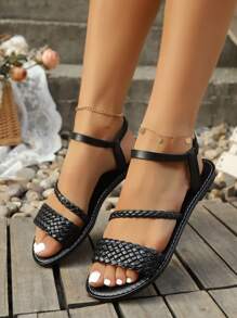 Strandsandalen voor tieners in grote maten, effen geweven bandontwerp, comfortabele, lichtgewicht ronde neus, antislip platte vissersschoenen voor buiten, Romeinse sandalen, nieuwe geweven platte sandalen, instapsandalen, platte Romeinse schoenen, veelzijdige open teen platte sandalen in bruin, kaki, zwart, wit