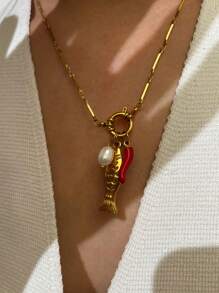 Monlansher Nuova collana in acciaio inossidabile da donna con design unico di ciondolo a forma di pesce, perla e peperoncino, collana alla moda stile bohémien adatta per vacanze, viaggi e uso quotidiano