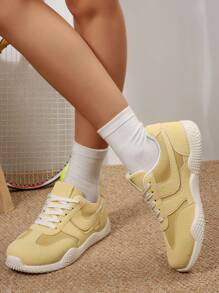 2025 Spring New Women Skateboard Shoes, Fashion Versatile Breathable Sports Sneakers, Casual Ins Style