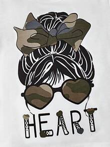 2 pièces T-shirt avec imprimé portrait de fille et short de couleur unie avec ceinture, ensemble casual minimaliste deux pièces