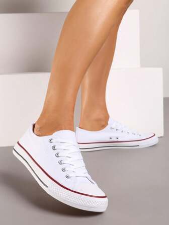Baskets décontractées rétro pour femmes, chaussures en canevas respirantes pour le printemps/l'automne, chaussures plates polyvalentes pour l'entraînement, chaussures de sport décontractées pour étudiants, chaussures athlétiques blanches