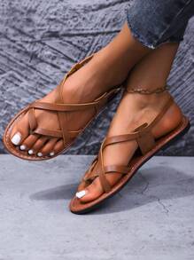 Sandales plates tissées pour femmes, disponibles en noir, marron, beige, couleur café, avec bout ouvert, antidérapantes, convient pour le port en extérieur et en intérieur