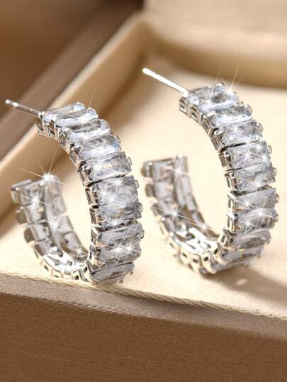 1 par de elegantes y hermosos pendientes en forma de C chapados en AAA zirconia brillantes y elegantes para uso diario versátil de la mujer, regalo del Día de la Madre, accesorios para bodas occidentales, bailes de graduación, grandes pendientes de joyería para mujeres