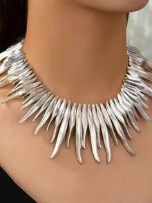 1pc Vintage Gothic-Style Asymmetrical Geometric Metal Necklace, Suitable For Women's Everyday & Party Wear - Silver - View 5