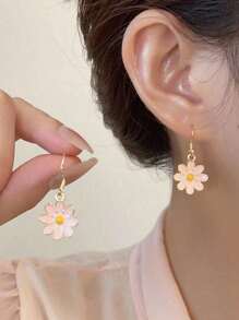 1 Pair Cute And Fresh Daisy Pendant Earrings For Women Daily And Vacation Decoration