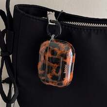 Niche Retro Amber Leopard Print Pro 2/Pro 3 耳机盒，Apple 第二代/第三代无线蓝牙保护套，男女皆宜的时尚款，硅胶材质带保护膜（使用前请撕下） - 棕色 - 查看 3