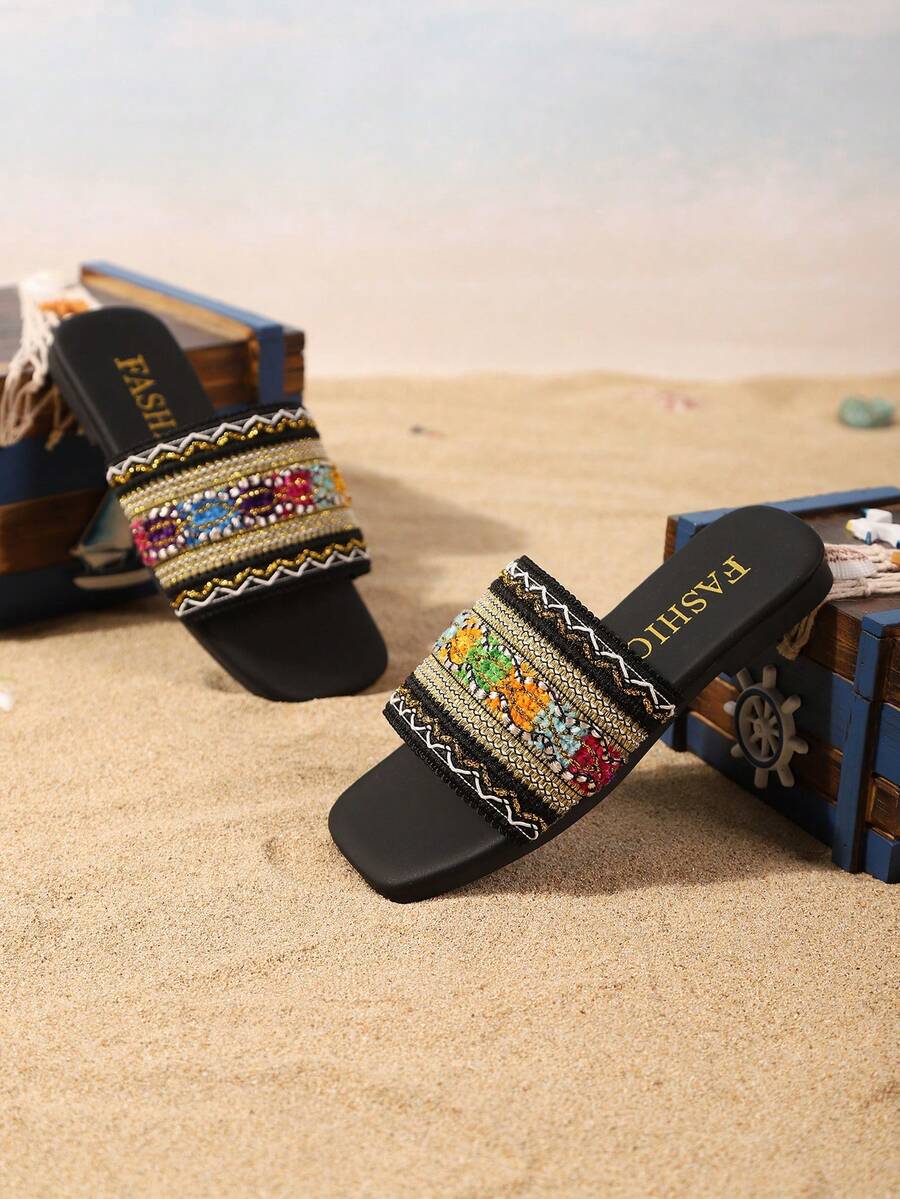 Children's Fashion Slippers Summer New Style Square Toe Embroidered Design Anti Slip And Durable Fashionable And Elegant Children's Flat Bottom Beach Slippers