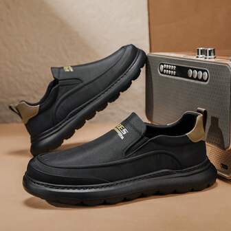 Zapatos tipo slip-on a la moda para hombres, 2025 Zapatillas casuales, de exterior y de negocios con suela gruesa antideslizante y cómodas para jóvenes