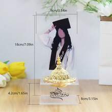 Decorazioni per la stagione della Laurea, inclusi ornamenti di benedizione per la Laurea, bacheca delle firme e bruciatori di incenso per la Laurea. Con la frase in arabo "La Laurea è felicità" e parole ispiratrici, sono ideali per decorare cerimonie di Laurea, abbellimenti per raduni familiari e come souvenir per regali di Laurea.
