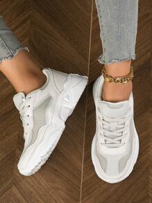 Nouvelles chaussures blanches de plateforme pour femmes, Baskets de sport à la mode et confortables. Maille avec ventilation, lacets, Baskets épaisses
