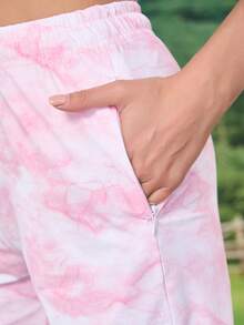 1pc Tie-Dye Printed Drawstring Waist Outdoor Pockets Casual Sports Stretch Shorts - Pink - View 10