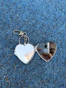 1pc Metal Key Chain With Heart Shaped Mirror Y2k Style Bag Pendant Sweet Cool Fashion Pendant Bridesmaid Gifts Bow Bows Goth