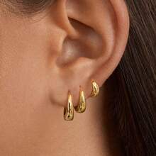 Trio de argolas gota abaloada em Prata 925 e Ouro 18k banhada antialérgica - Dourado - Visão 6