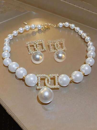 3pcs/Set Luxury Exaggerated Letter & Large Pearl Necklace & Earrings Jewelry Set For Women, Suitable For Daily Wear