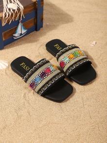 Children's Fashion Slippers Summer New Style Square Toe Embroidered Design Anti Slip And Durable Fashionable And Elegant Children's Flat Bottom Beach Slippers