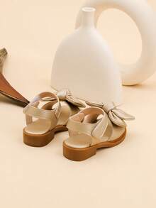 1 Pair Cute Girls' Outdoor Hook And Loop Flat Sandals, Spring/Summer - Gold - View 6