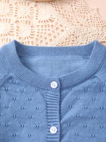 Mädchen leichte Strickjacke mit Knopfdetails und Hohlmuster