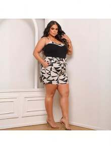 Plus Size Meury Printed Shorts And Curve Blouse Set - Black - View 4