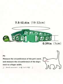 Colliers de clochettes colorés et mignons pour chats et chiens, colliers de chat réglables avec clochettes, colliers amusants et de bandes dessinées à motif de patte, fournitures pour chat collier de patte d'animal de compagnie, patch de collier de chien à motif de patte, collier à clochette, collier de chat avec boucle, accessoires de voyage essentiels