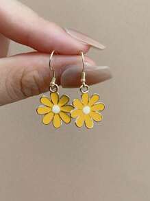 1 Pair Cute And Fresh Daisy Pendant Earrings For Women Daily And Vacation Decoration