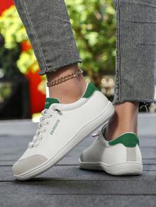 Sapatos de Bico Largo na Moda, Design Minimalista Inovador e Não Restritivo, Unissex