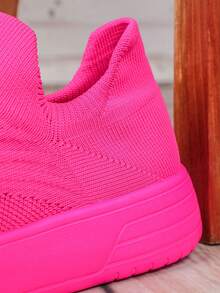 Versatile Fuchsia Athletic Shoes, Unisex Casual Lightweight Slip-On Walking Sneakers For Commute, Travel, Party - Rose Red - View 6