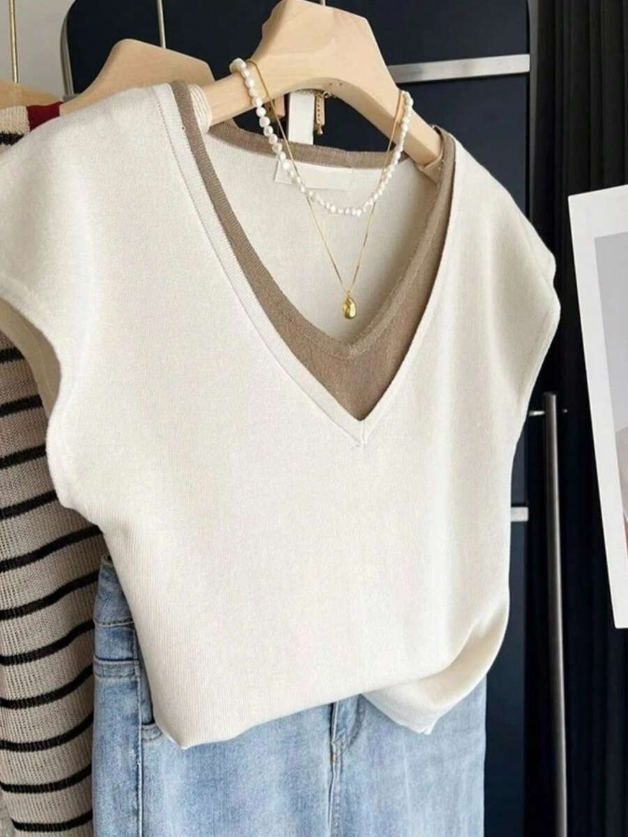 Plus Size Casual V-Neck 2 In 1 Short Sleeve Knit Top - White - View 1