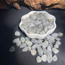 100克天然灰色月光石碎屑，小包装，适用于家居装饰、鱼缸和水族箱造景石、喷泉、办公室装饰、花瓶填充物和植物垫材、收藏、礼品。