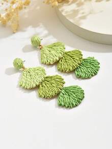 OOQ 1 Đôi bông tai dài thủ công kiểu Bohemian làm từ rơm raffia và vỏ sò, thiết kế hình học, thích hợp cho bãi biển, kỳ nghỉ, lễ hội, tiệc tùng, ngày lễ, đám cưới, Ngày của Mẹ, quà tặng cho phụ nữ. - Màu xanh lá cây chuyển màu - Xem 3