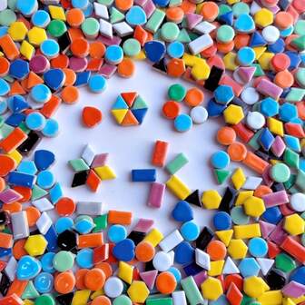 100克/200克/包创意玻璃马赛克DIY套装，多色几何小珠，开启艺术手工之旅。适用于DIY项目、家居装饰、艺术创意