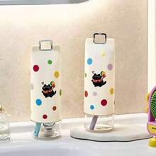 一套时尚便携旅行牙刷、漱口杯和牙膏收纳盒，波点图案，轻巧便携，方便外出时进行个人护理，男女皆宜的紧凑型旅行套装，结构精巧，易于取用的盖子，整洁的台面展示，是日常通勤、健身和酒店住宿的完美礼物。时尚、实用、节省空间、卫生、便捷。 - 白色 - 查看 3