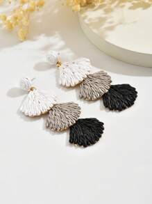 OOQ 1 Pair Handmade Bohemian Style Woven Raffia Shell Tassel Dangle Long Earrings, Unique Geometric Design, Suitable For Beach Vacations, Festivals, Parties, Weddings, Mother's Day, Valentine's Day