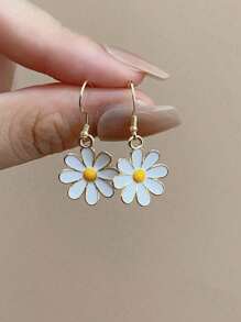 1 Pair Cute And Fresh Daisy Pendant Earrings For Women Daily And Vacation Decoration