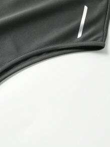 Outdoor Sports Suit, Dark Grey Breathable Tank Top And Shorts Set, Fashionable And Comfortable For Summer Sports, Running, Hiking