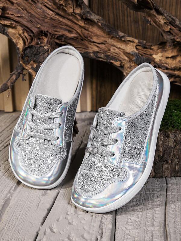 Sandalias deslizables casuales de mujer con brillo, zapatos planos transpirables de punta cerrada y sin talón, versatiles para el verano con lentejuelas plateadas