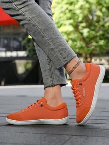 Sapatos unissex de estilo minimalista, com caixa de bico larga, fashion e inovadora, não constritiva