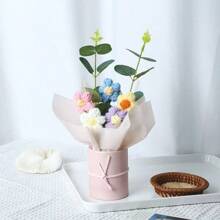1 set de ramo de flores artificiales hechas a mano con balde de plástico, papel de envolver, flores de ganchillo, adecuado para regalos para mamá, amigos o regalos de aniversario, regalos del día de la madre, regalos del día de San Valentín, regalos de cumpleaños, decoración del hogar.