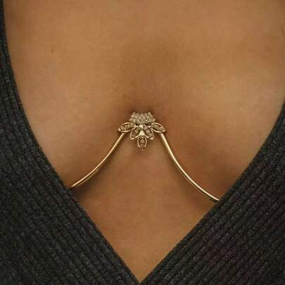 1 pieza Cadena para el Body tipo sujetador de mariposa dorada sexy para fiesta, cadena decorativa con strass para el pecho, estilo de club nocturno de moda para mujeres