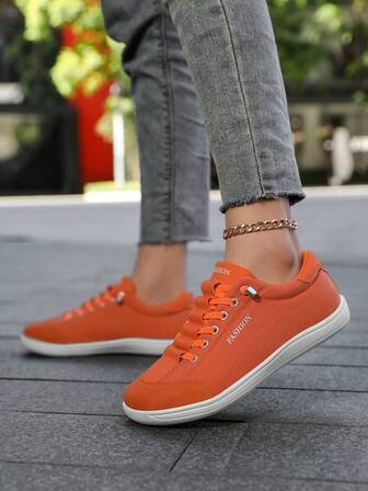 Zapatos con caja de punta ancha, de estilo minimalista, de moda y novedosos, no constriñentes, en estilo unisex